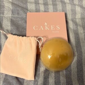 Cakes Body Set with Pink Box and Peach Balls